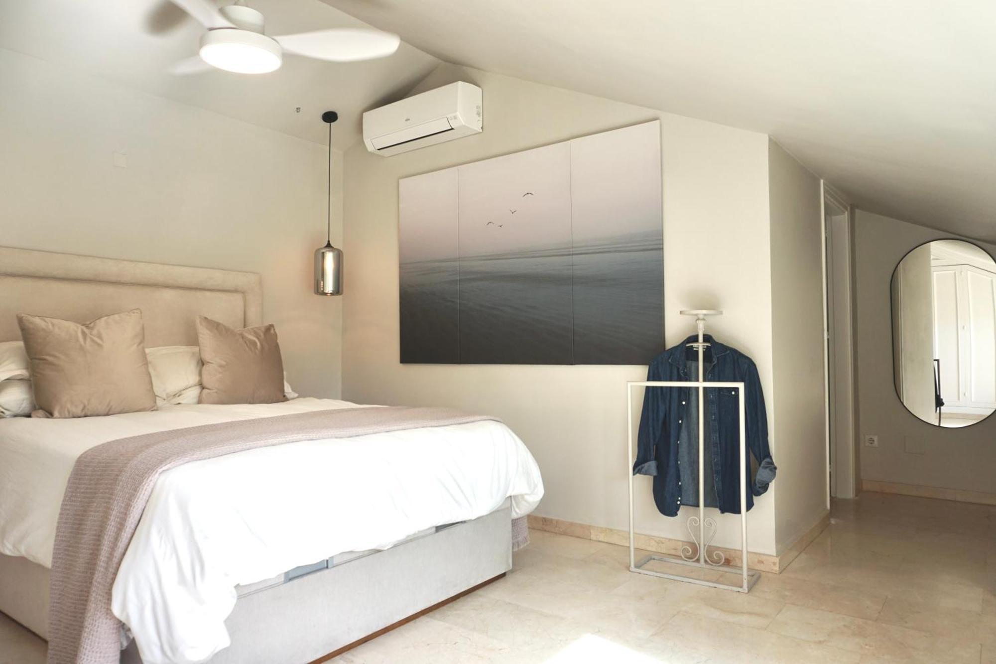 Atico Boutique Romantico En Corazon De Roomattic Апартаменты *